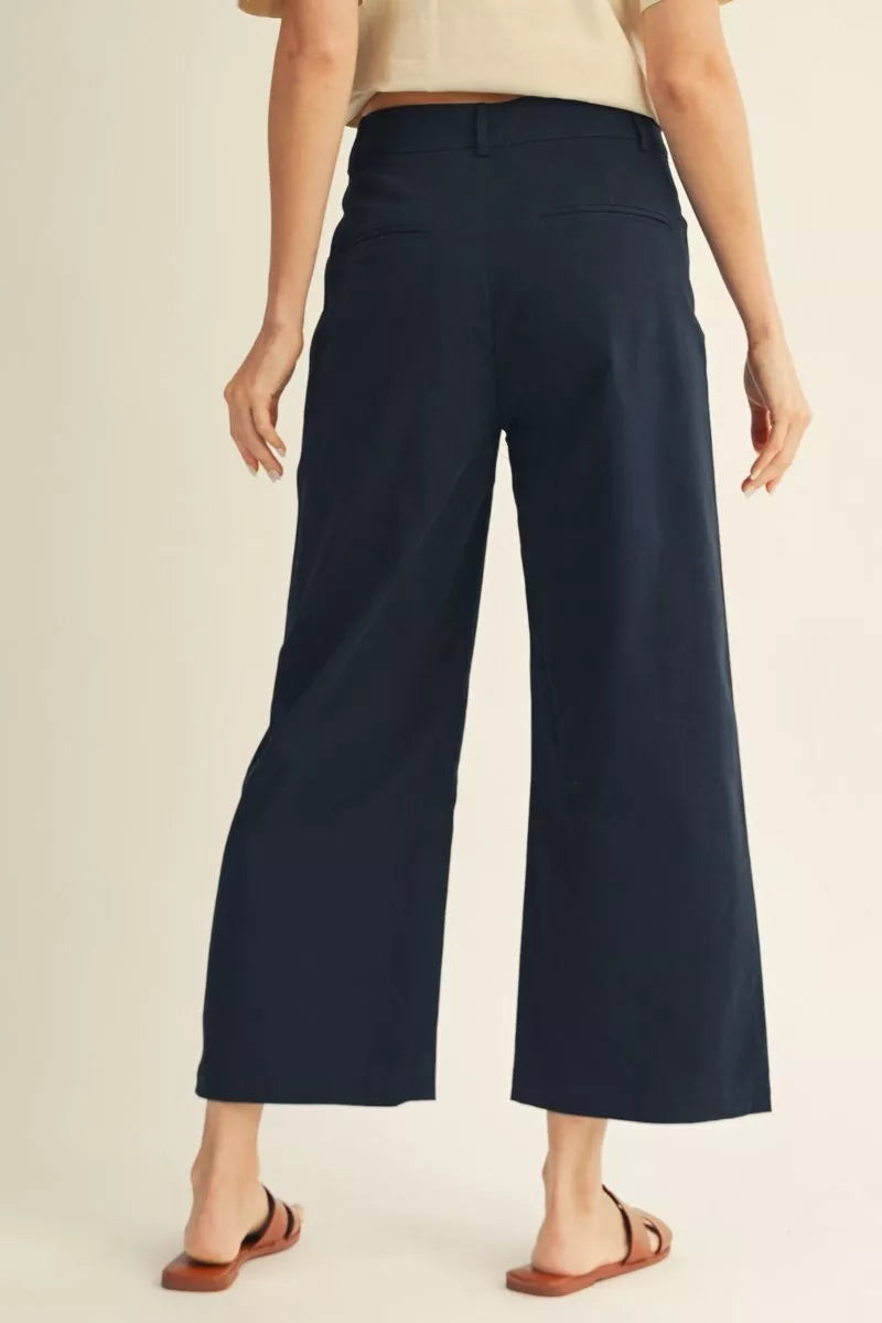 Everyday Scallop Pocket Pants