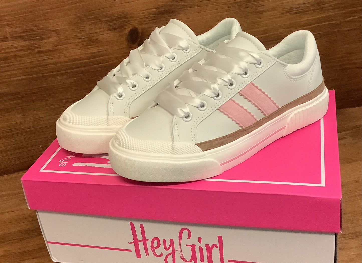 Corkys That’s Her Sneaker - Light Pink