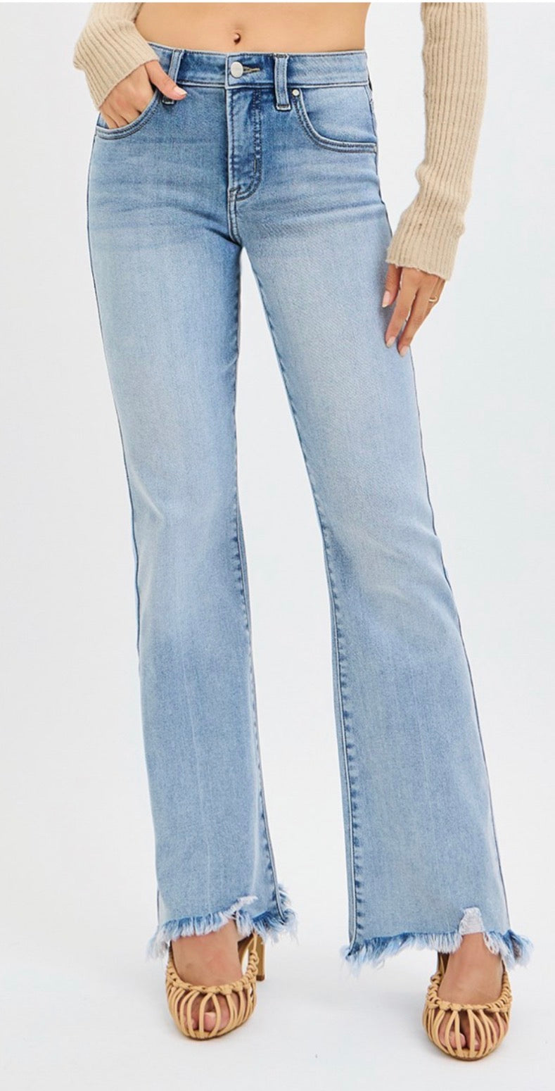 ***PREORDER***MID RISE FLARE WITH FRAY HEM DETAILED JEANS - Risen