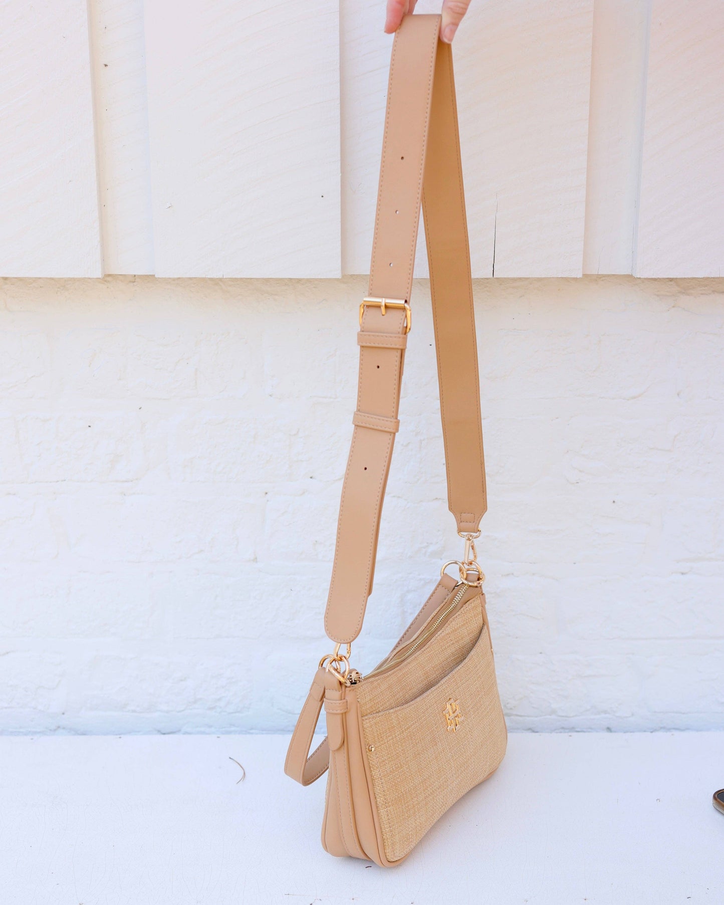 Caroline Hill - Paxton Crossbody with Pockets Natural: Default