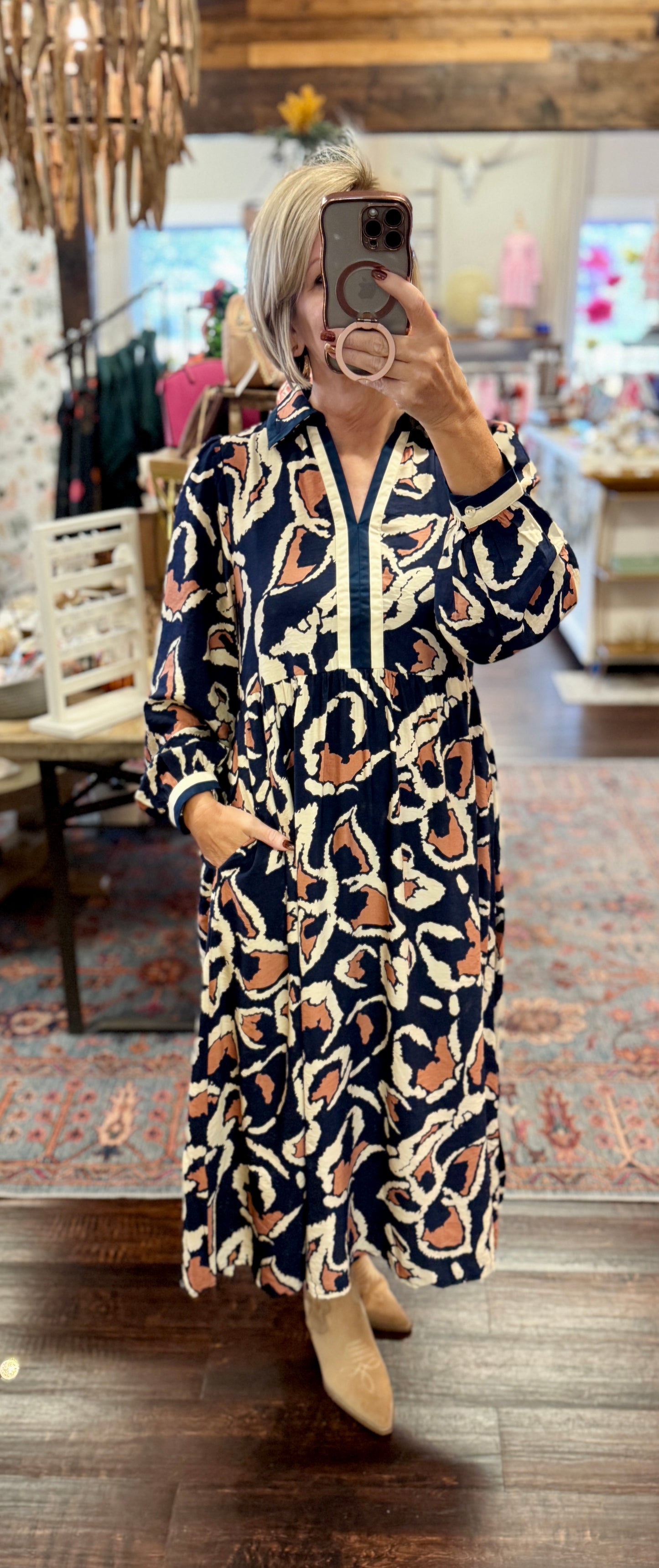 The Sutton Abstract Midi