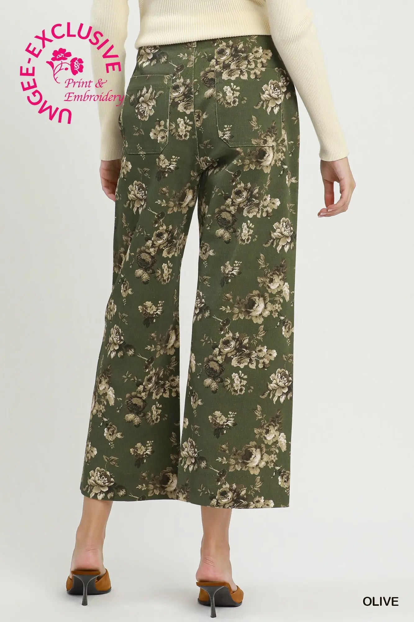 Olive Garden Cropped Pants