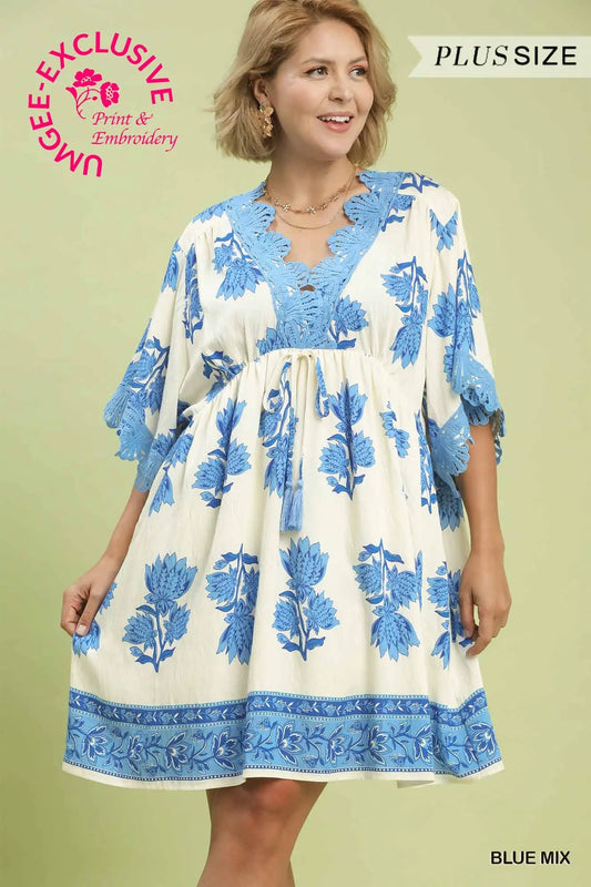The Blue Haven Lace Appliqué Dress – Curvy