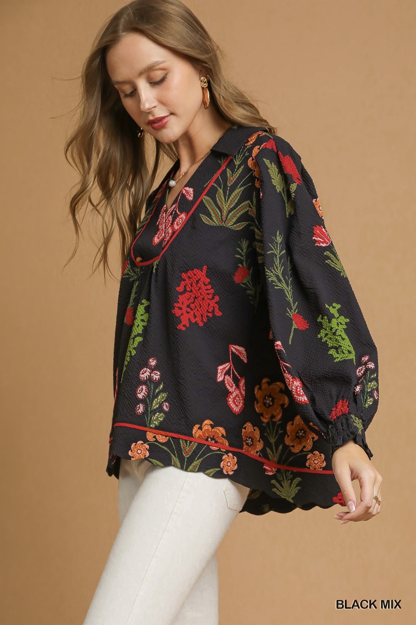 Black Mix Botanical Top