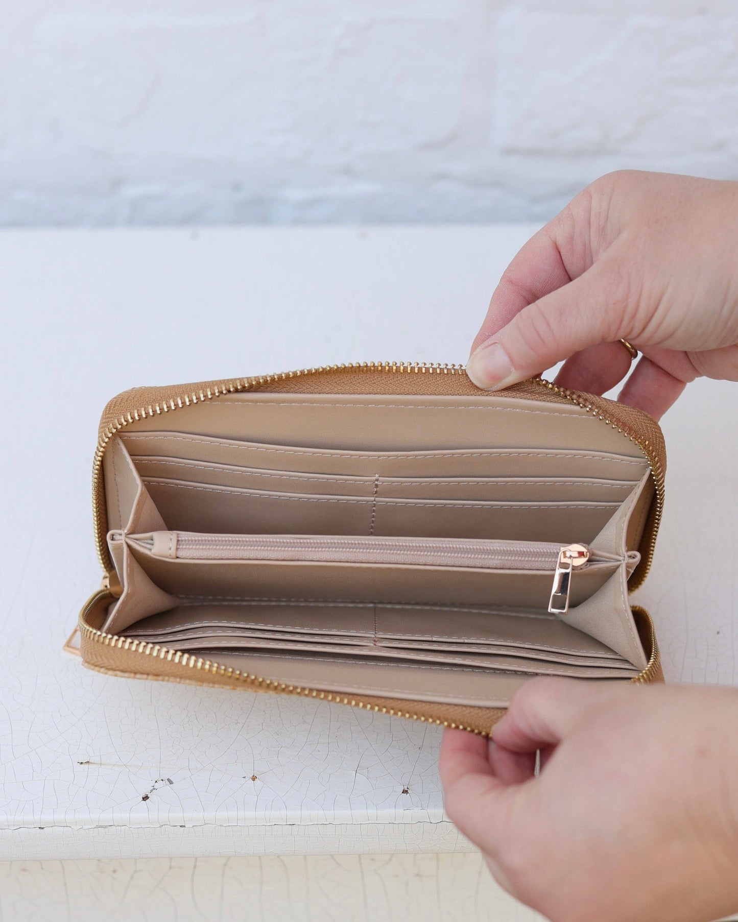Caroline Hill - Penelope Wallet Natural Lattice: Default
