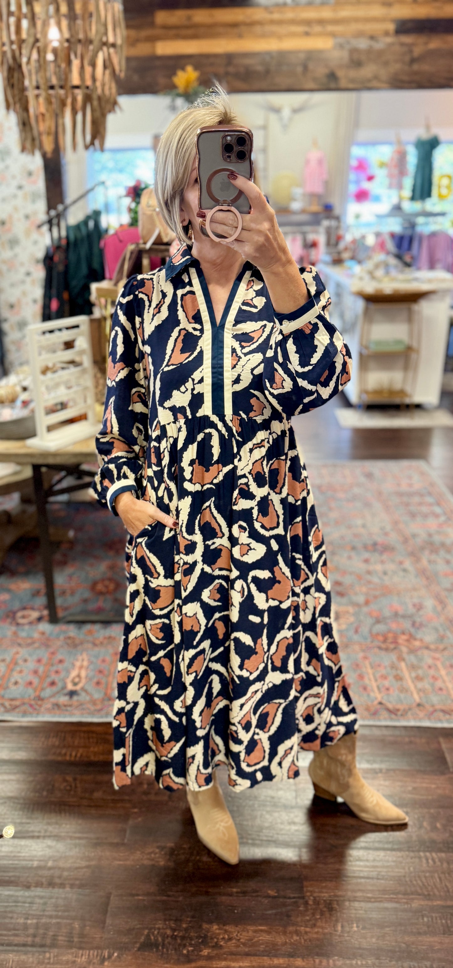 The Sutton Abstract Midi