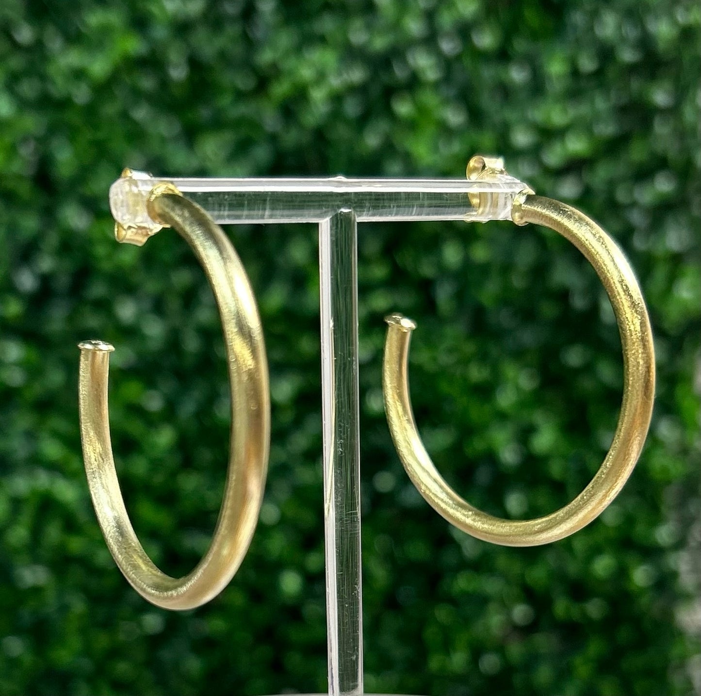 Sheila Fajl - Small Everybody's Favorite Hoops: Brushed 18k Gold Plated