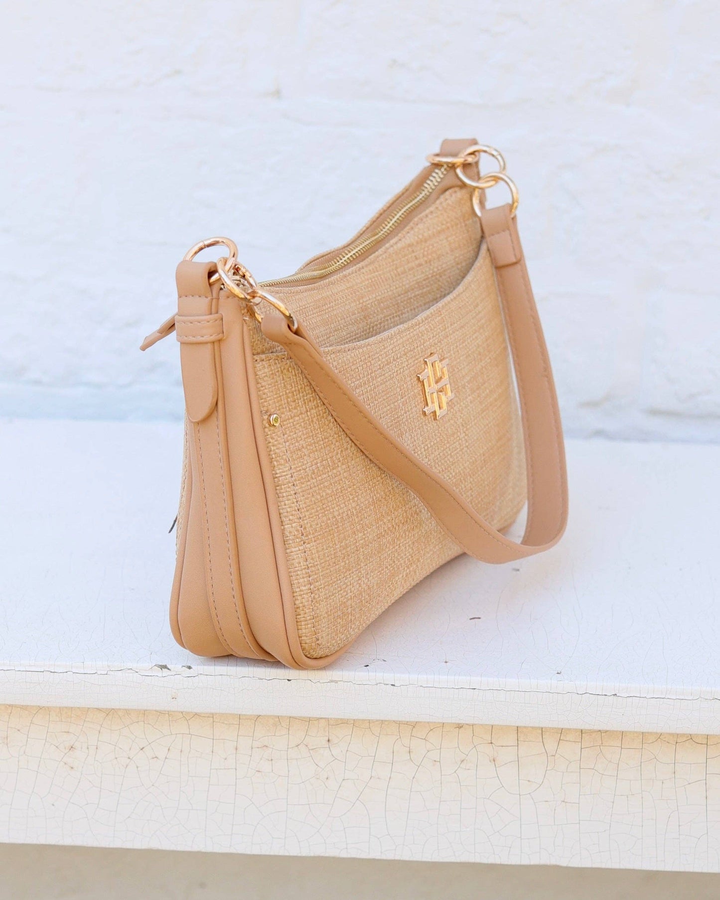 Caroline Hill - Paxton Crossbody with Pockets Natural: Default